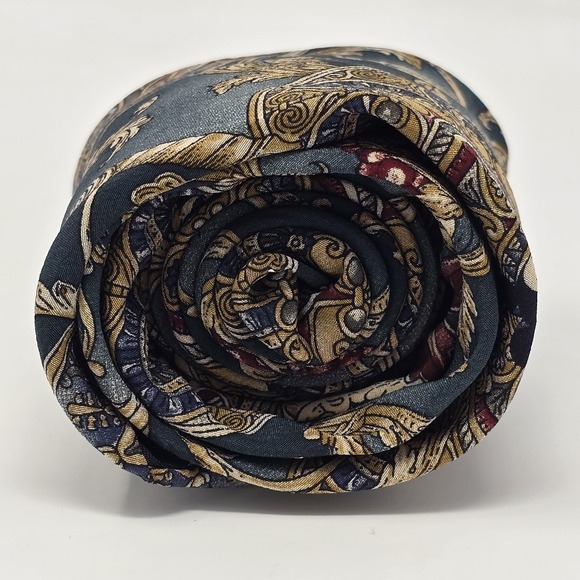 Disney Mickey Inc Tie Mens Green‎ Gold Baroque Scroll Medallion Ornate Necktie - Picture 6 of 6